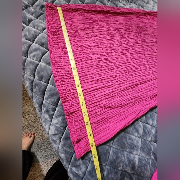 Jade by Jane Pink short sleeve textured oversized and room jumpsuit. - Picture 11 of 12